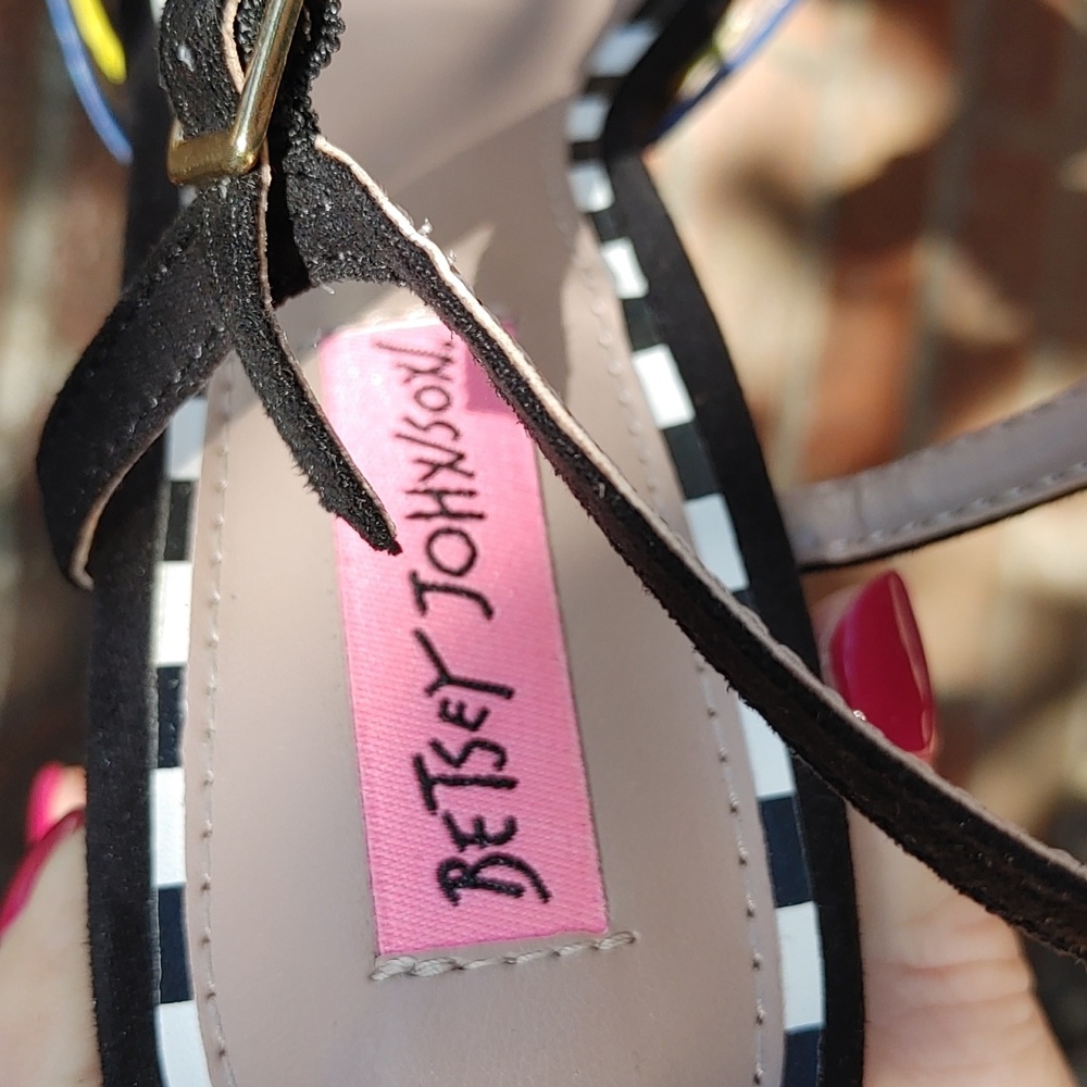 Betsey Johnson Tobie Embellished Platform Sandal Size 7.5 (1316) - Picture 10 of 11